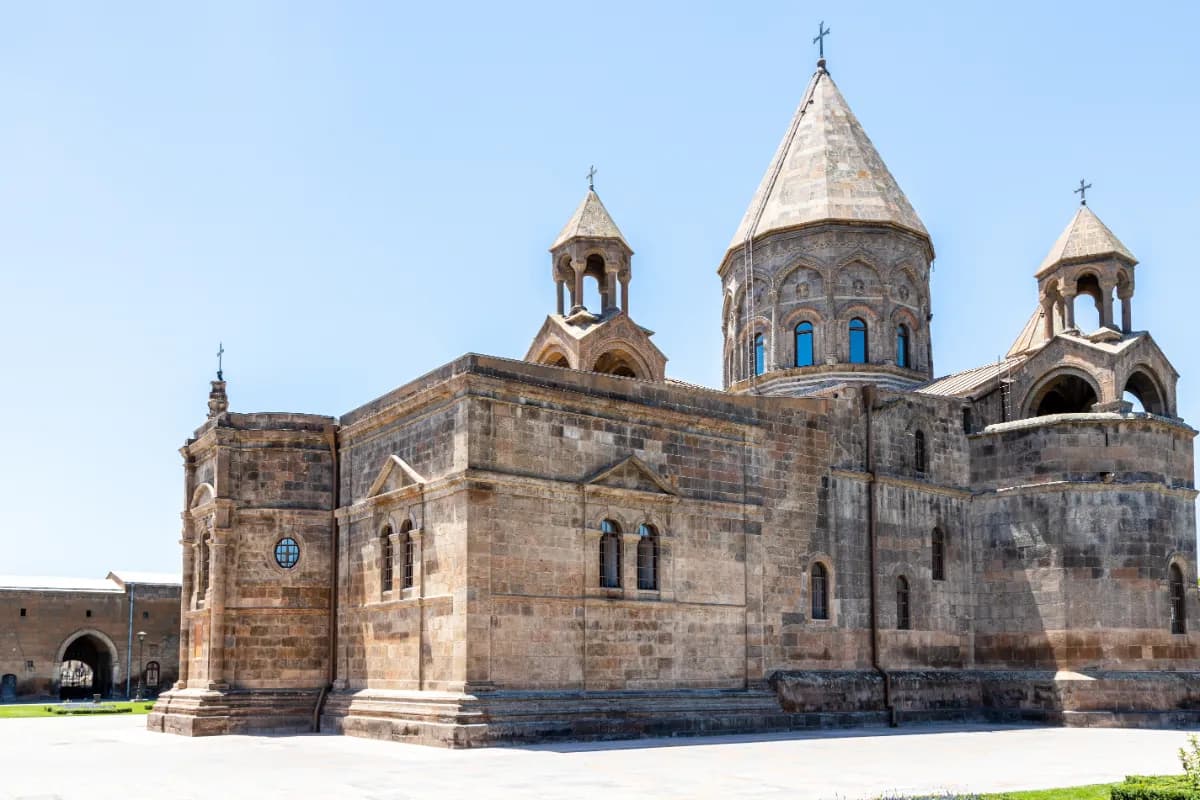 Holy Etchmiadzin - Armenian Apostolic Holy Church
