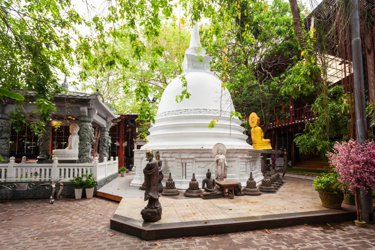 Gangaramaya Temple