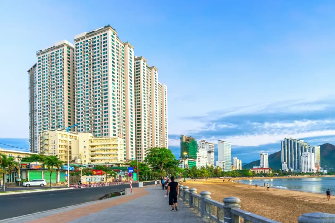 Beachfront Promenade Walk