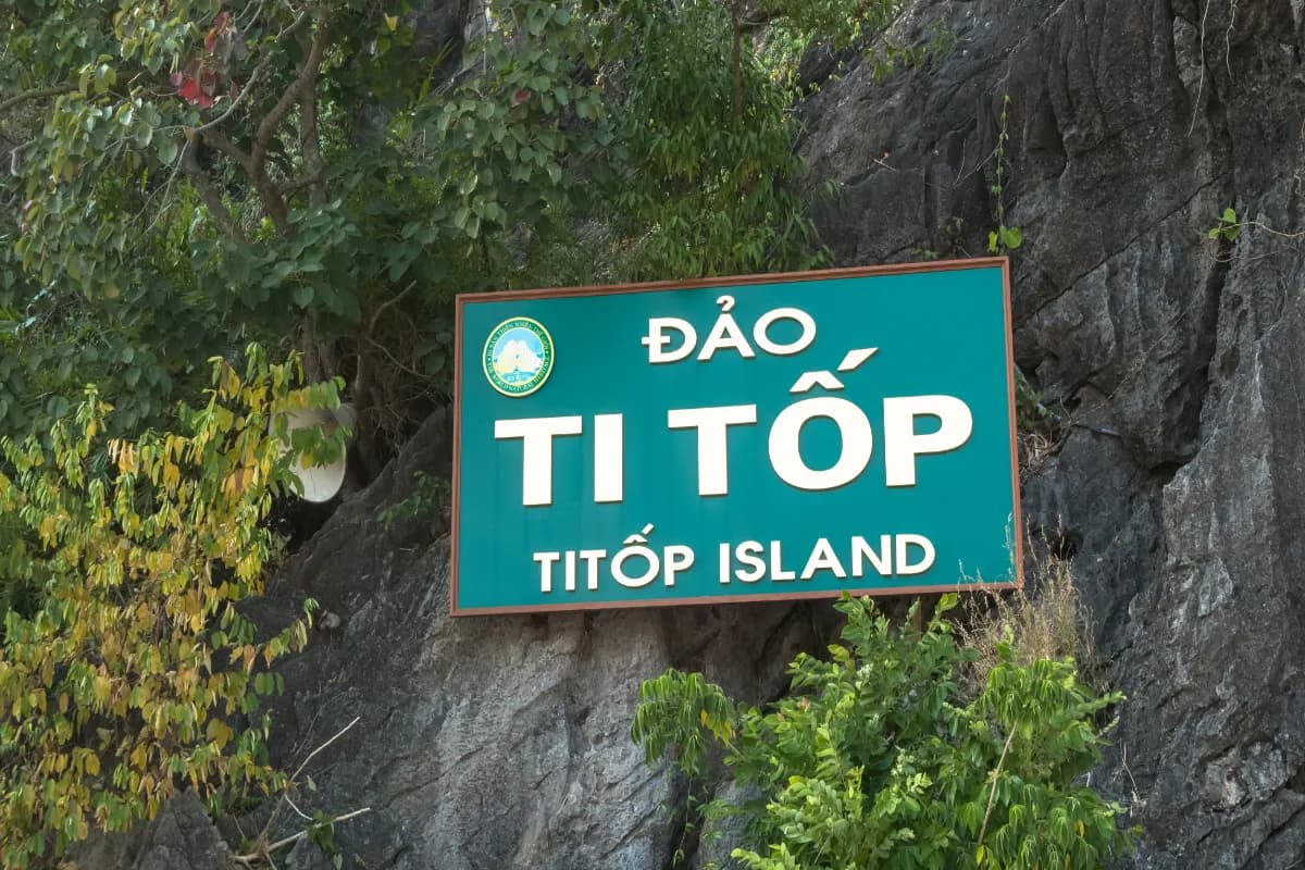 Ti Top Island