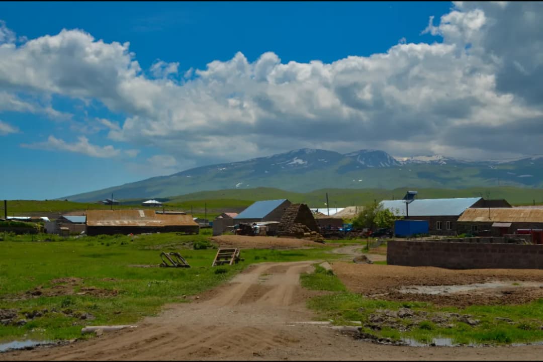 Aragats Village