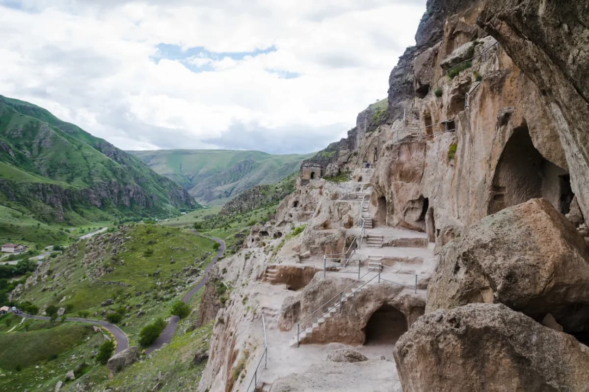 Vardzia