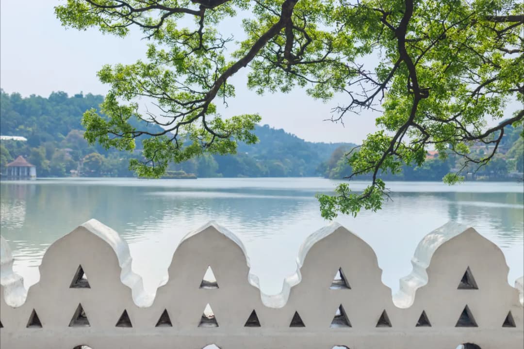 Kandy Lake Views