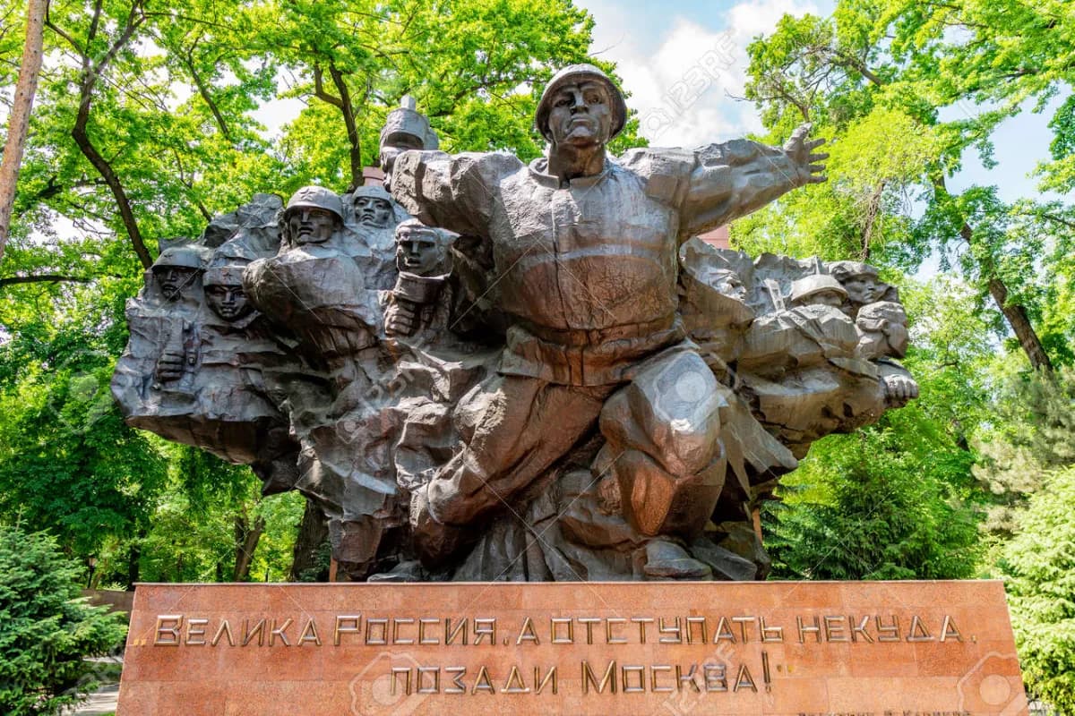 Almaty park of 28 panfilov Guardsmen