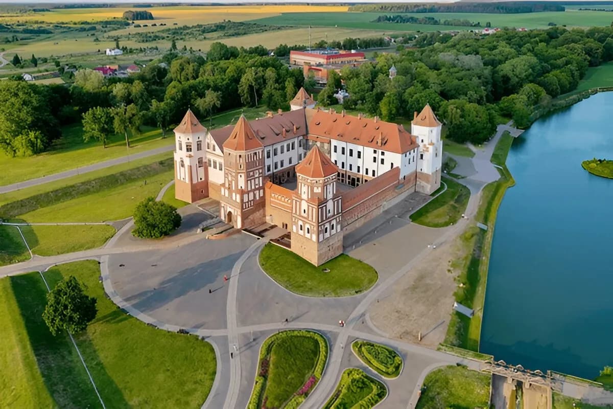 Mir Castle Complex