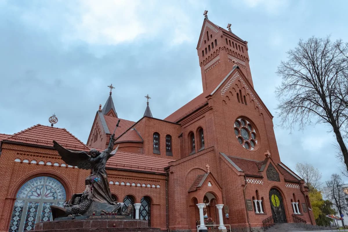 Church of Saints Simon and Helena