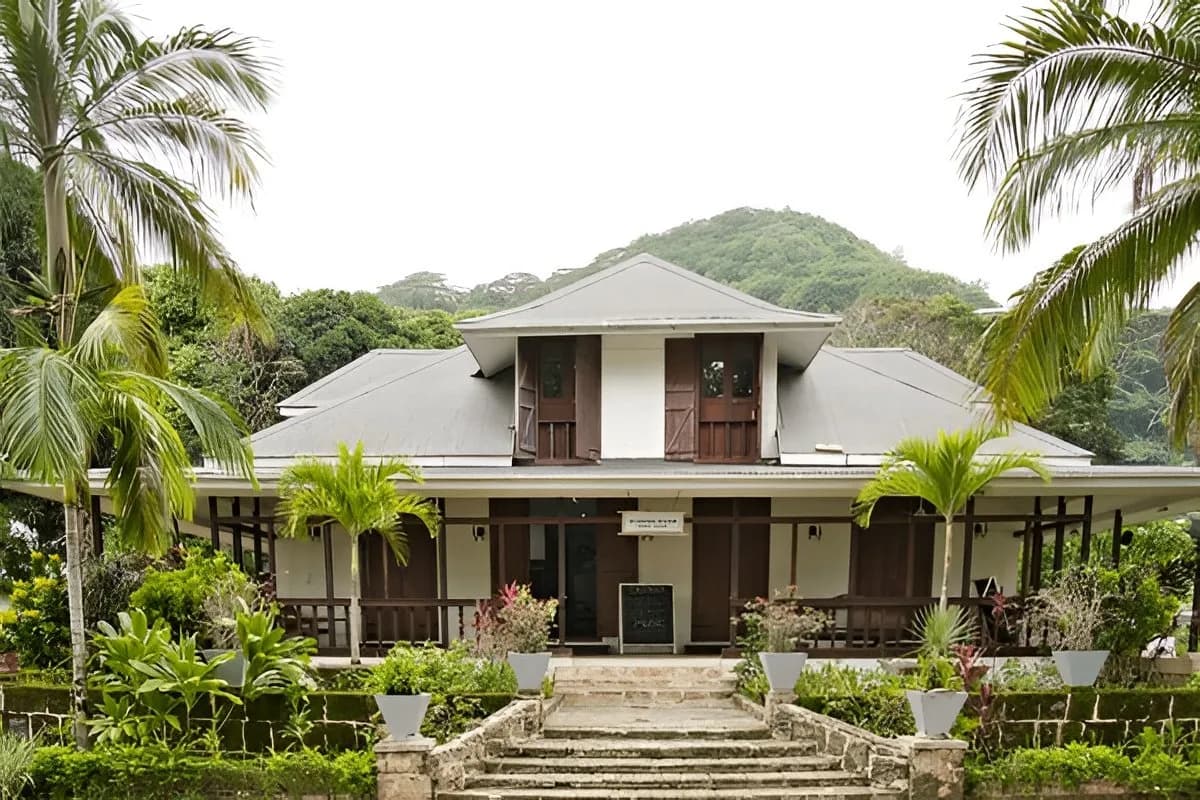 Takamaka Rum Distillery