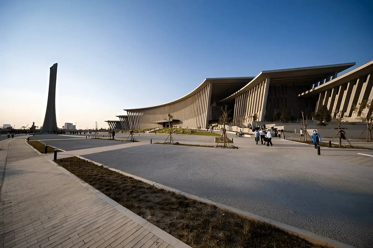 Vietnam Military History Museum