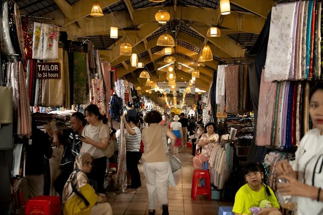 Custom Tailor Booths