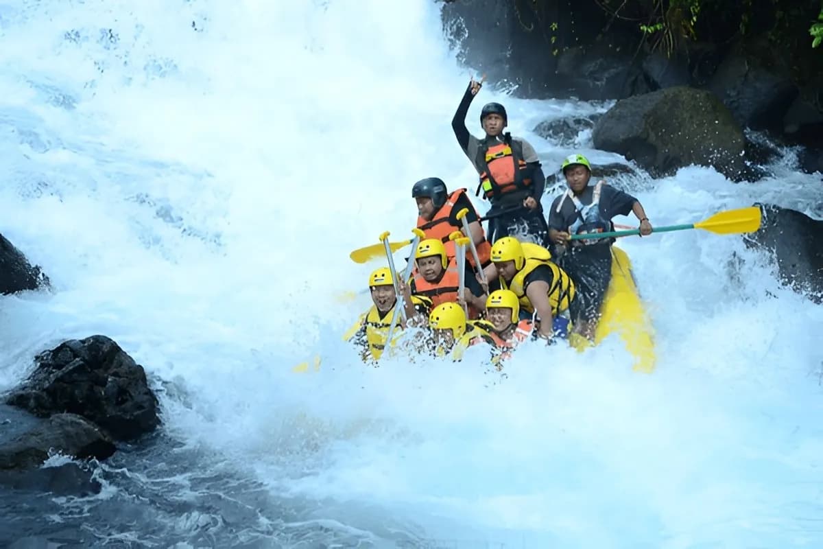 White Water Rafting in Sri Lanka