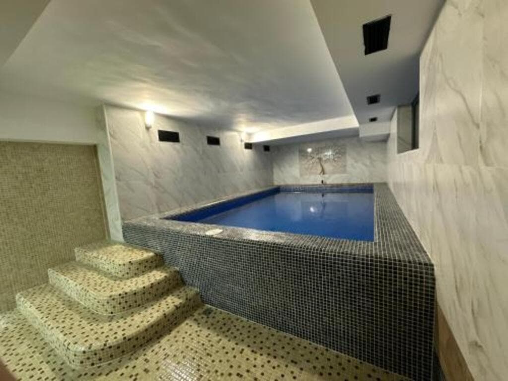 Art Royal Hotel