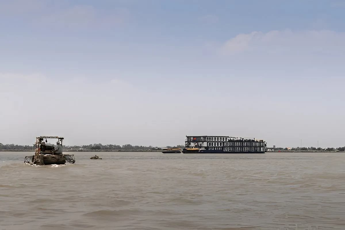 Cruise the Mekong Delta