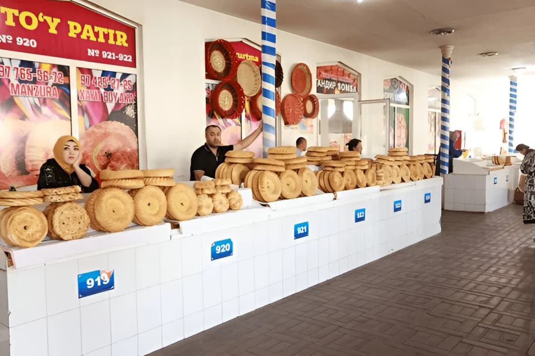 Bread and Pastry Stands