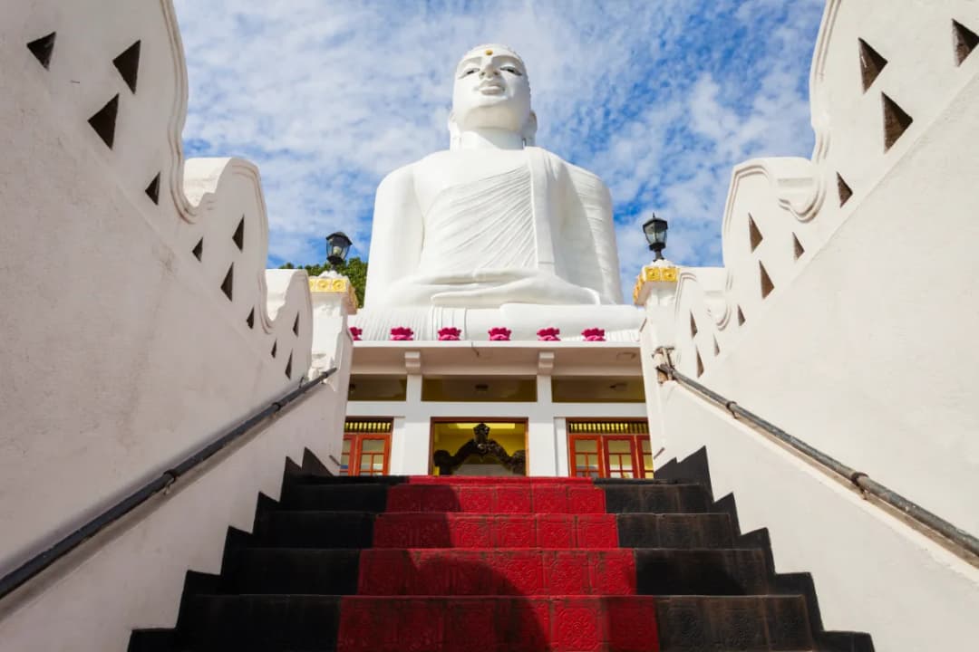 Bahirawakanda Vihara Buddha Statue