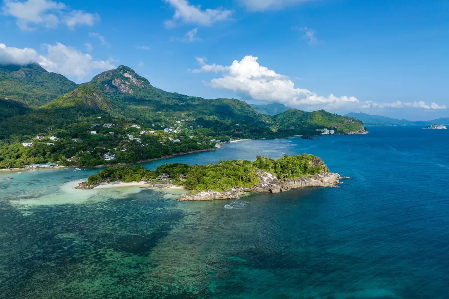 Aerial View seychellen, Mahe, Port Glaud