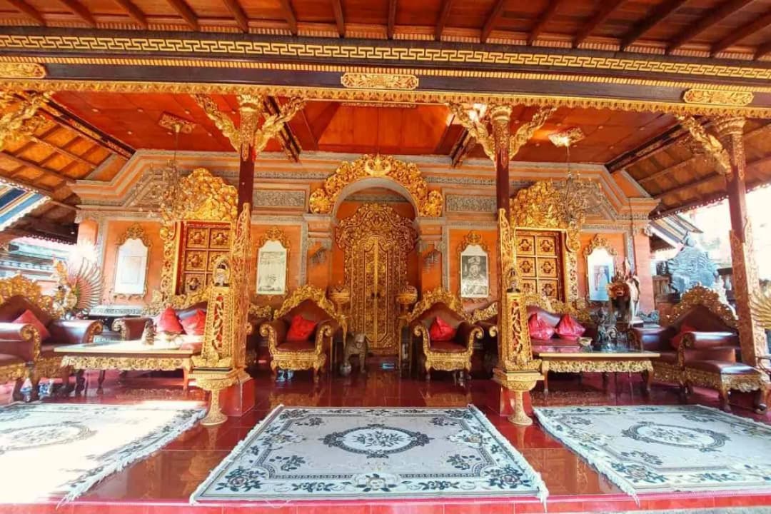 Gold Carving Hall