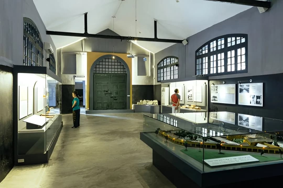 Indoor Ethnographic Exhibits