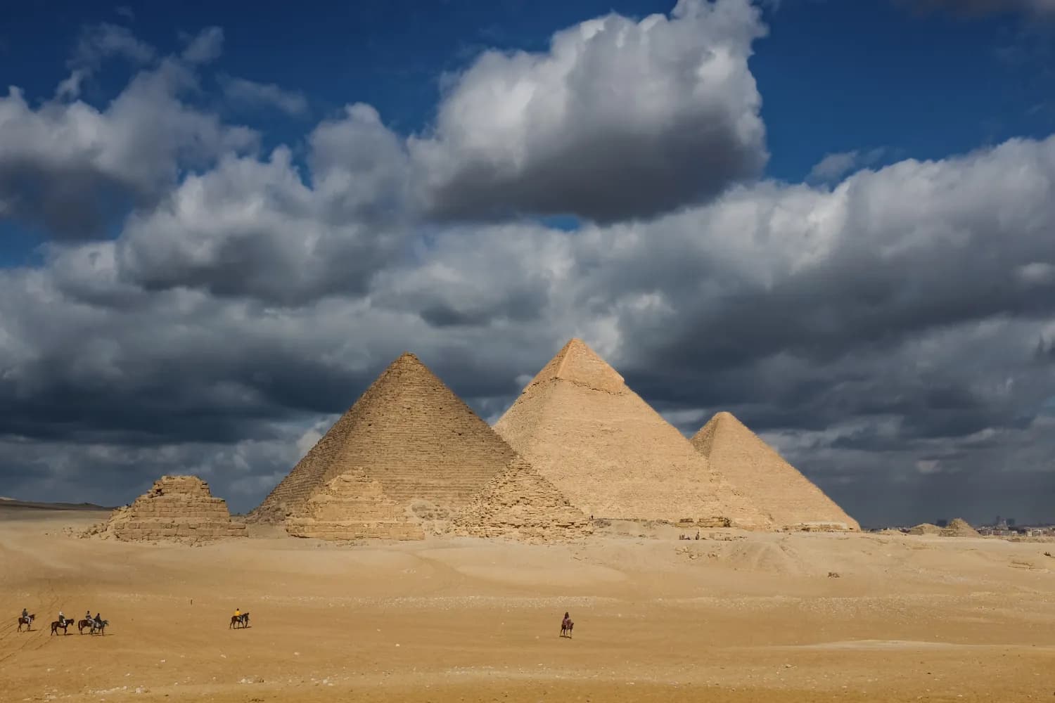 Great Pyramids of Giza