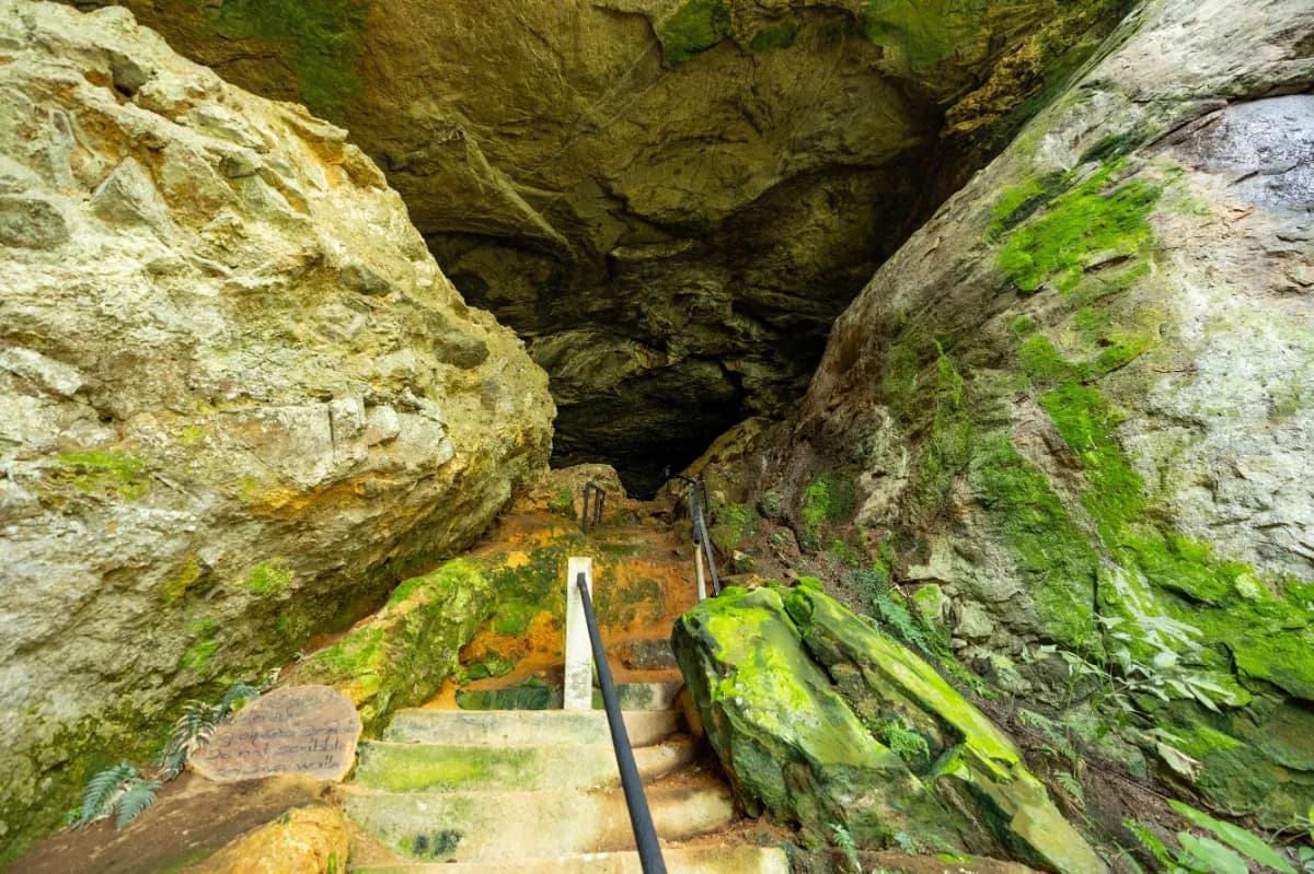 Entrance to the Ravana Cave