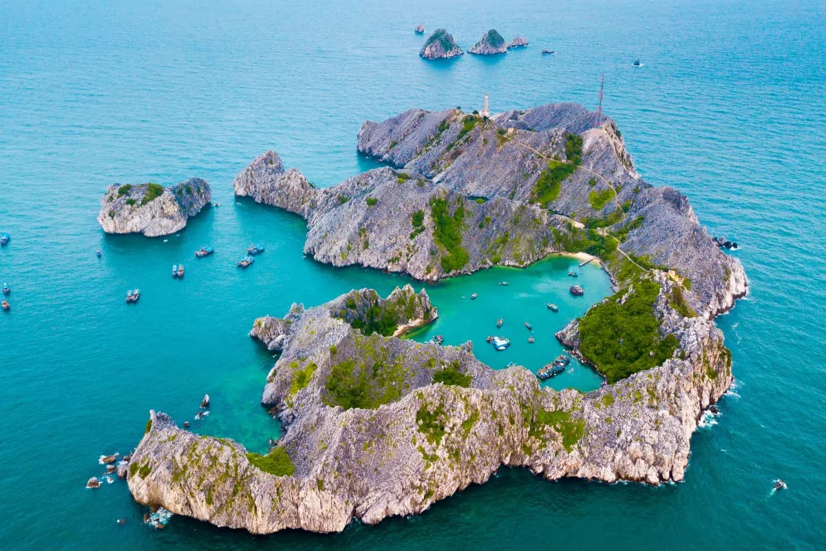 Cát Bà Island