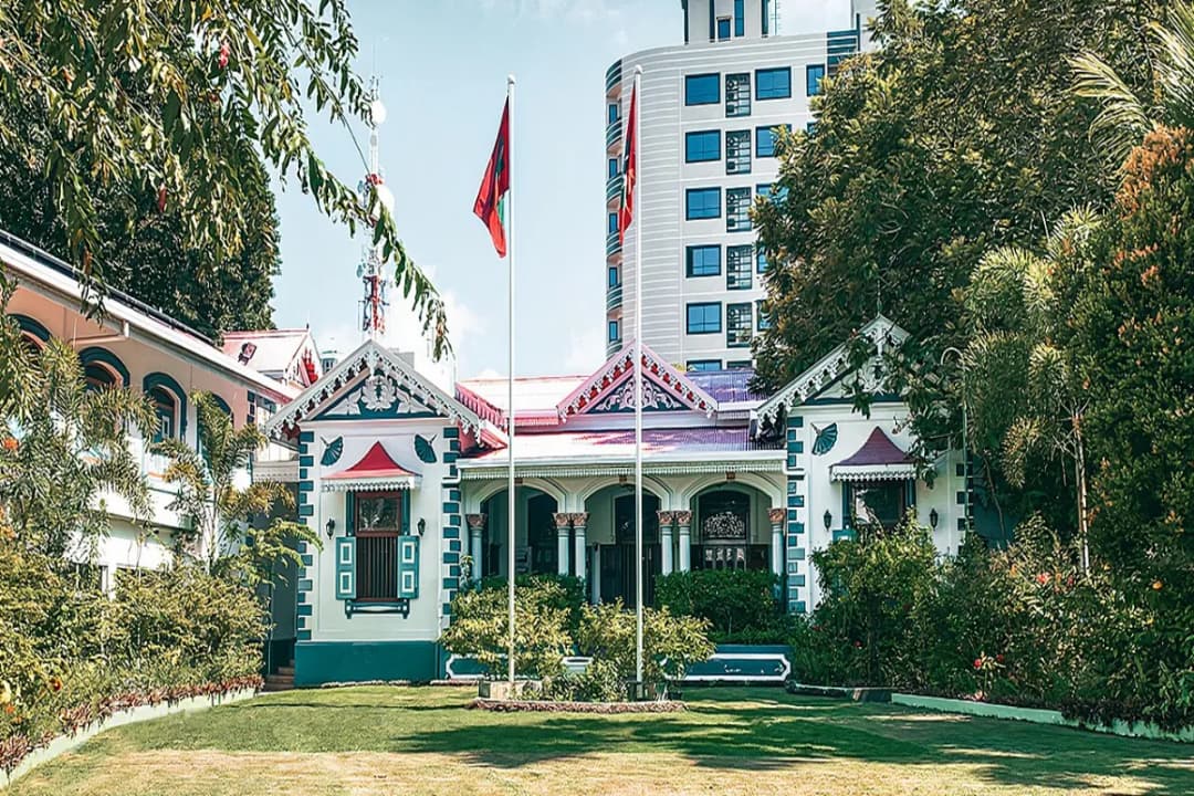 Mulee Aage Palace