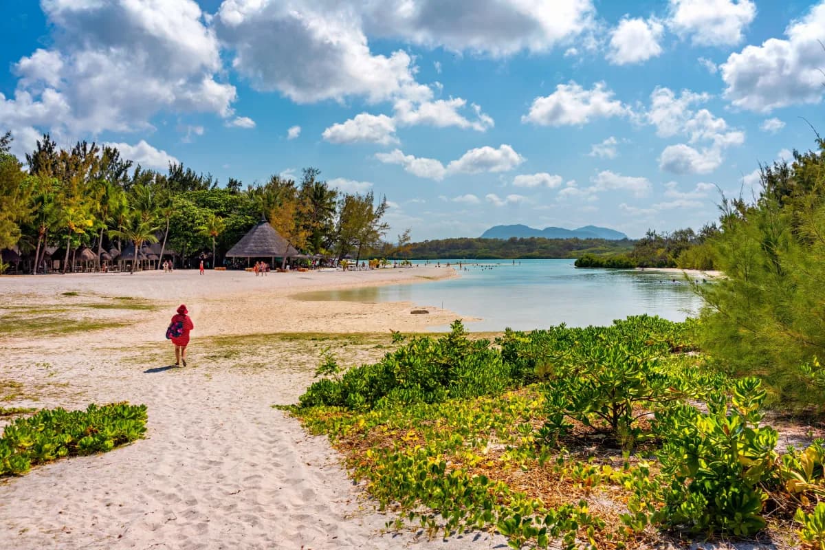 Ile Aux Cerfs Beach