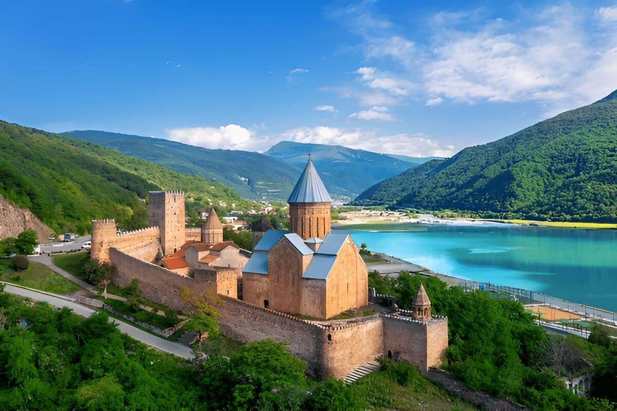 Ananuri Fortress Complex