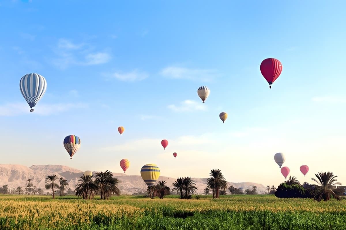 Hot Air Balloon Ride in Luxor