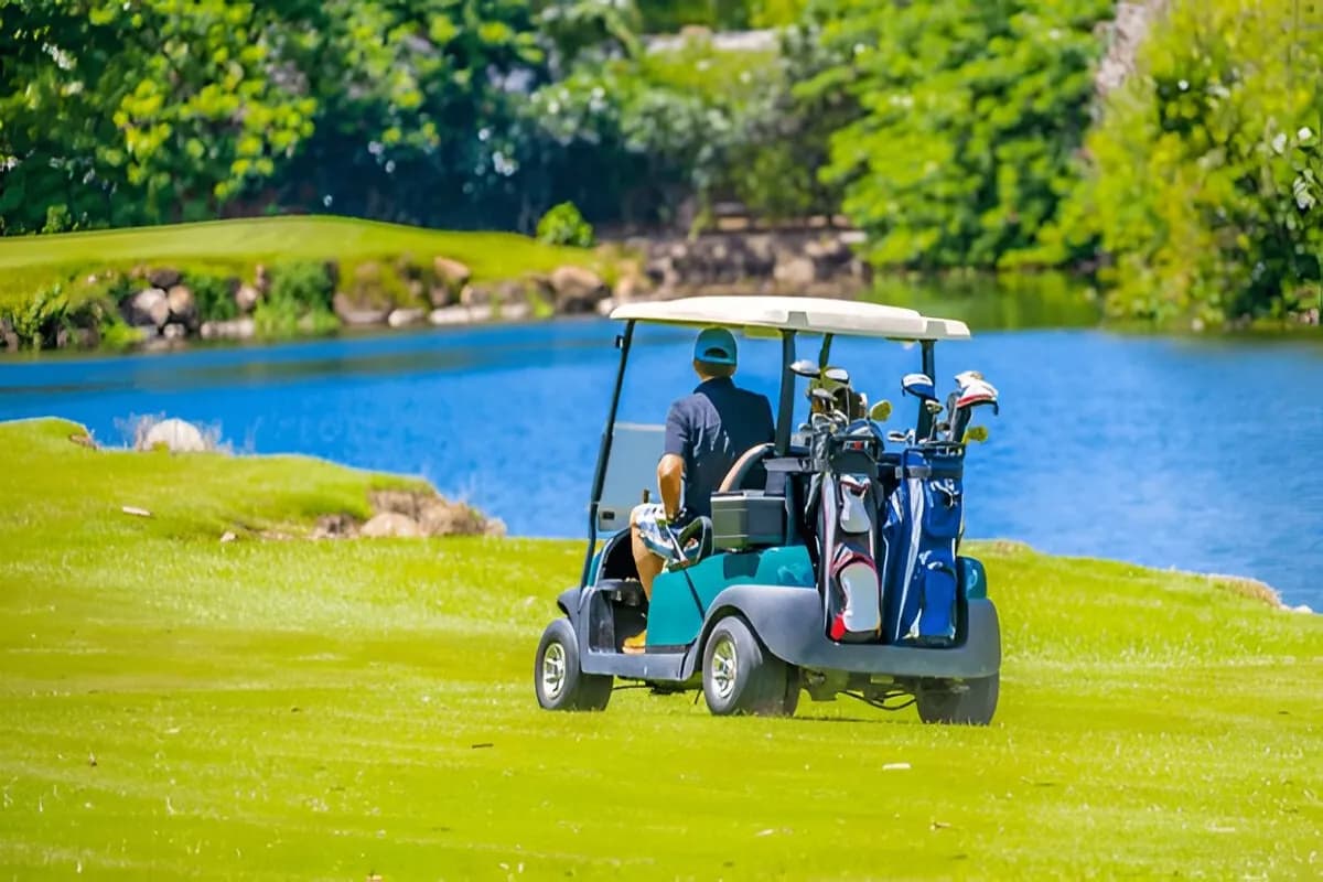 Play a Scenic Round at Seychelles Golf Club