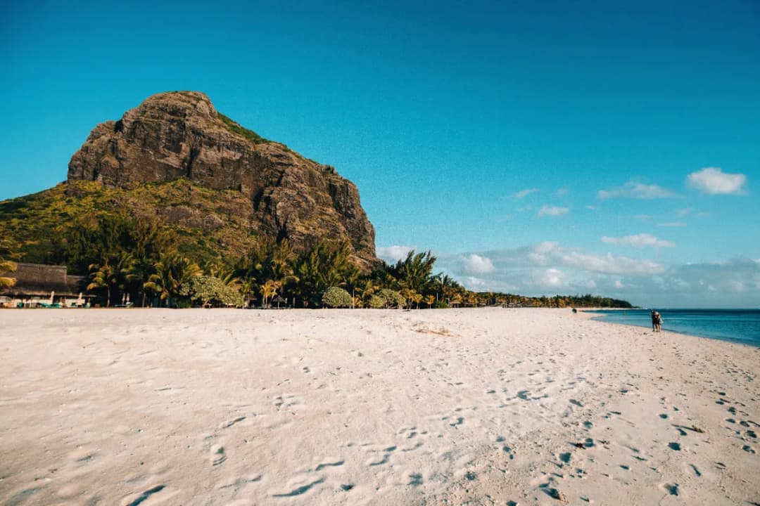 Le Morne Beach
