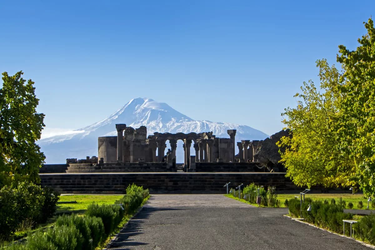 Zvartnots temple
