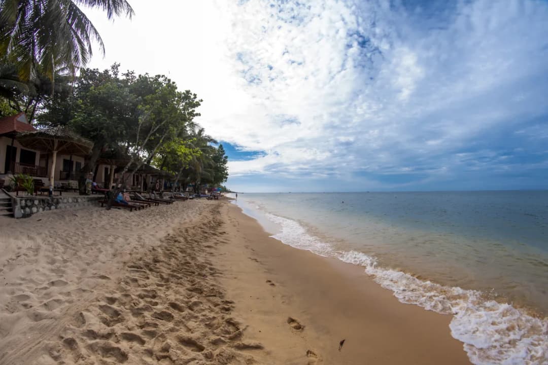 Long Shoreline Walks