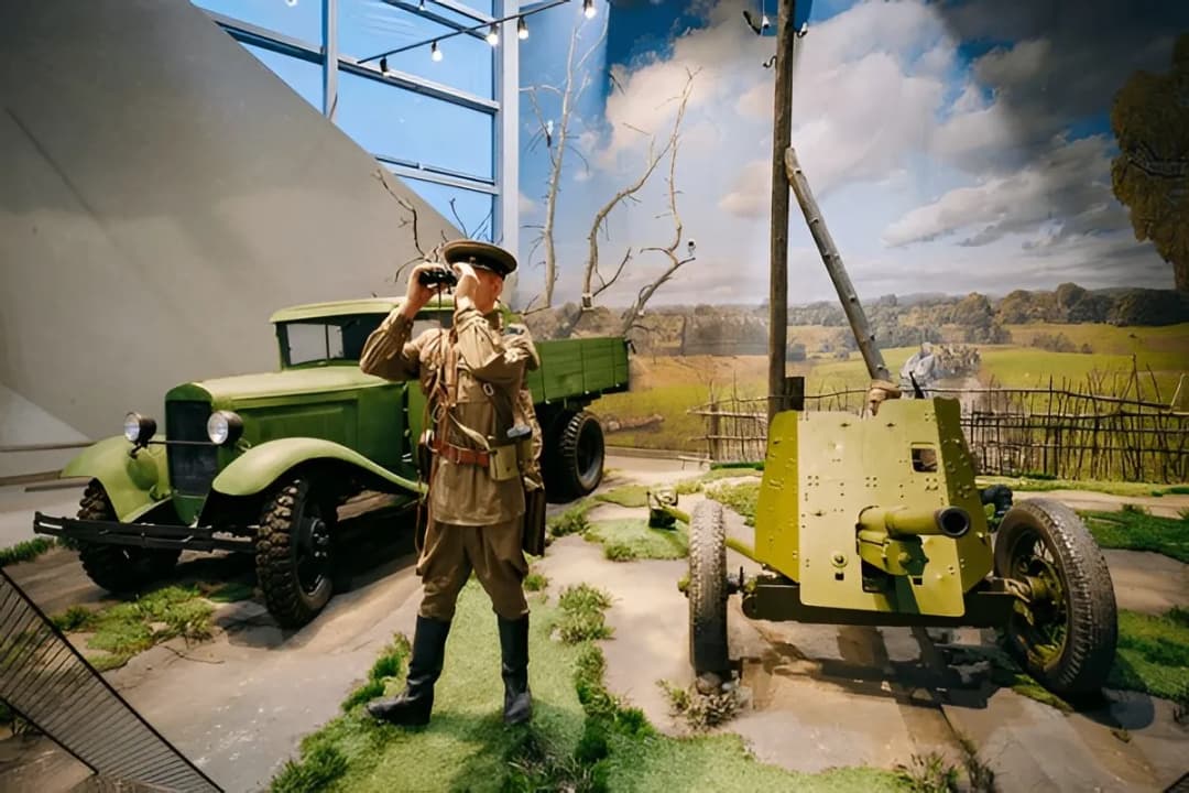 WWII Military Hardware