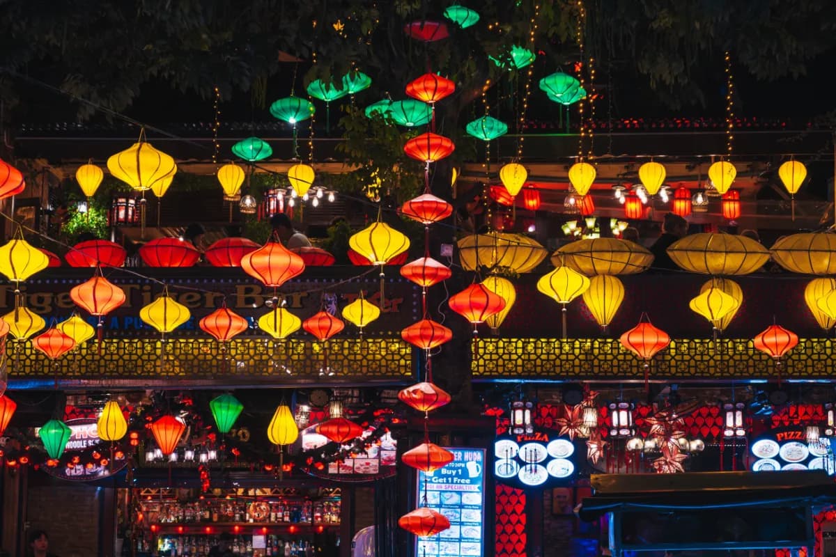 Hội An Night Market
