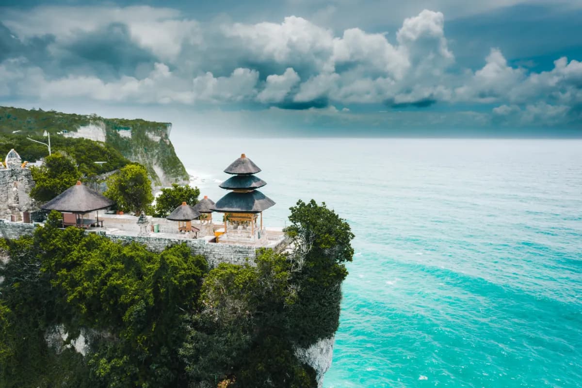 Uluwatu Temple cliffside Hindu temple in Bali known for breathtaking ocean views, cultural significance, dramatic sunsets, and traditional Kecak performances.