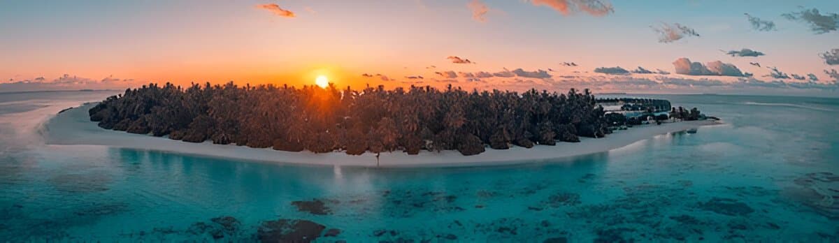 Luxurious Maldives Getaway at Thulhagiri island resort