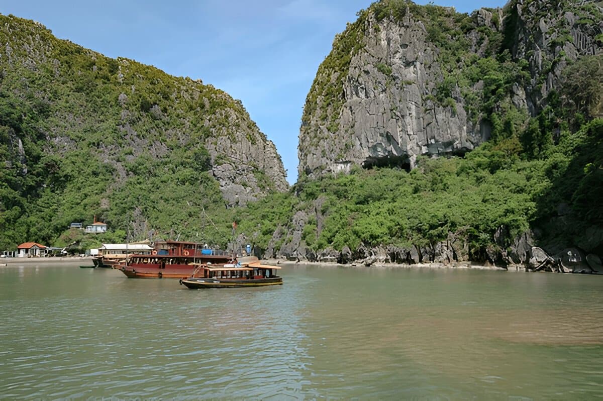 Dau Go Island