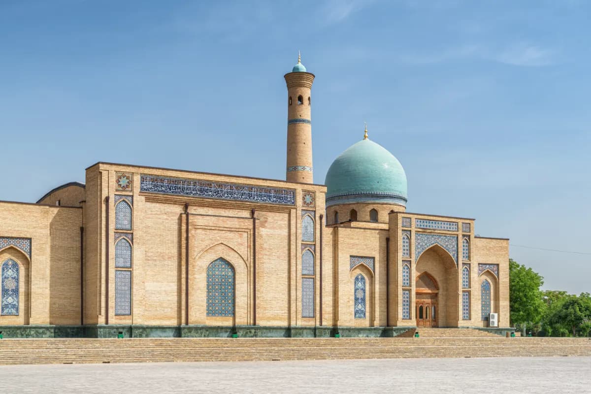 Hazrati Imam Juma Mosque