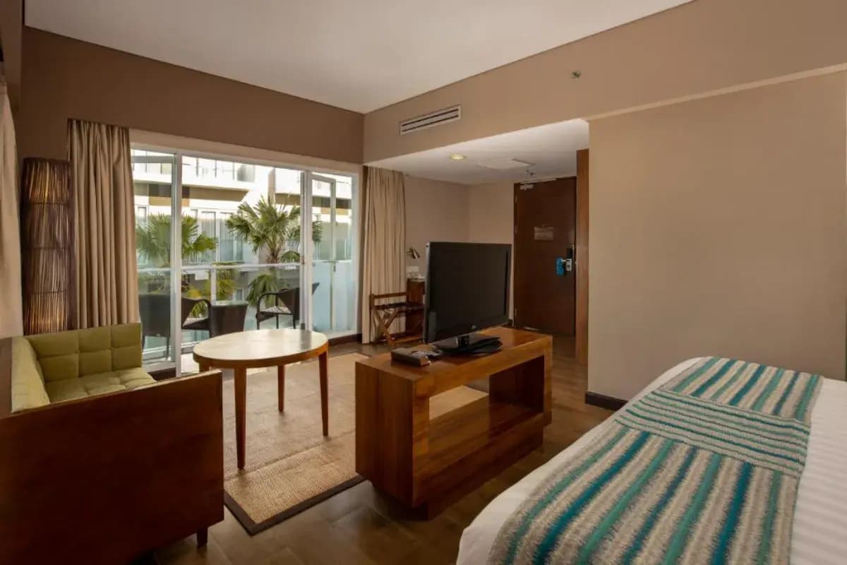 Grand Ixora Hotel