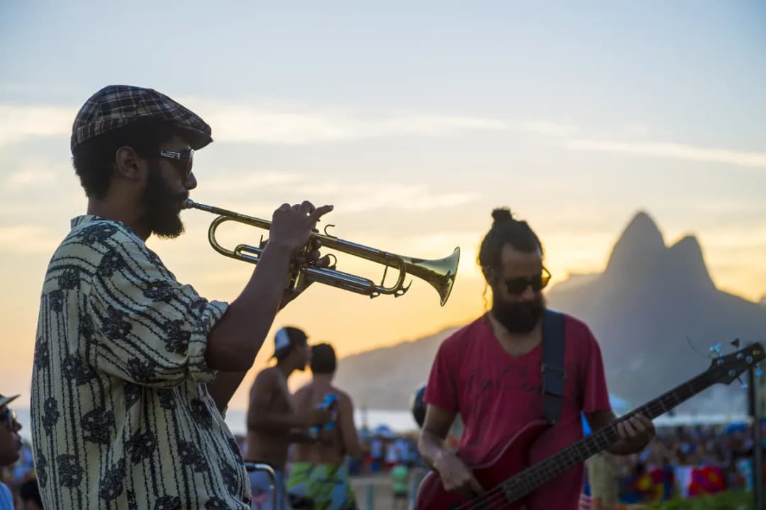 Evening Street Performers