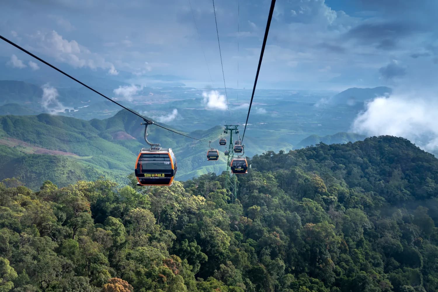 Ba Na Hills cable car
