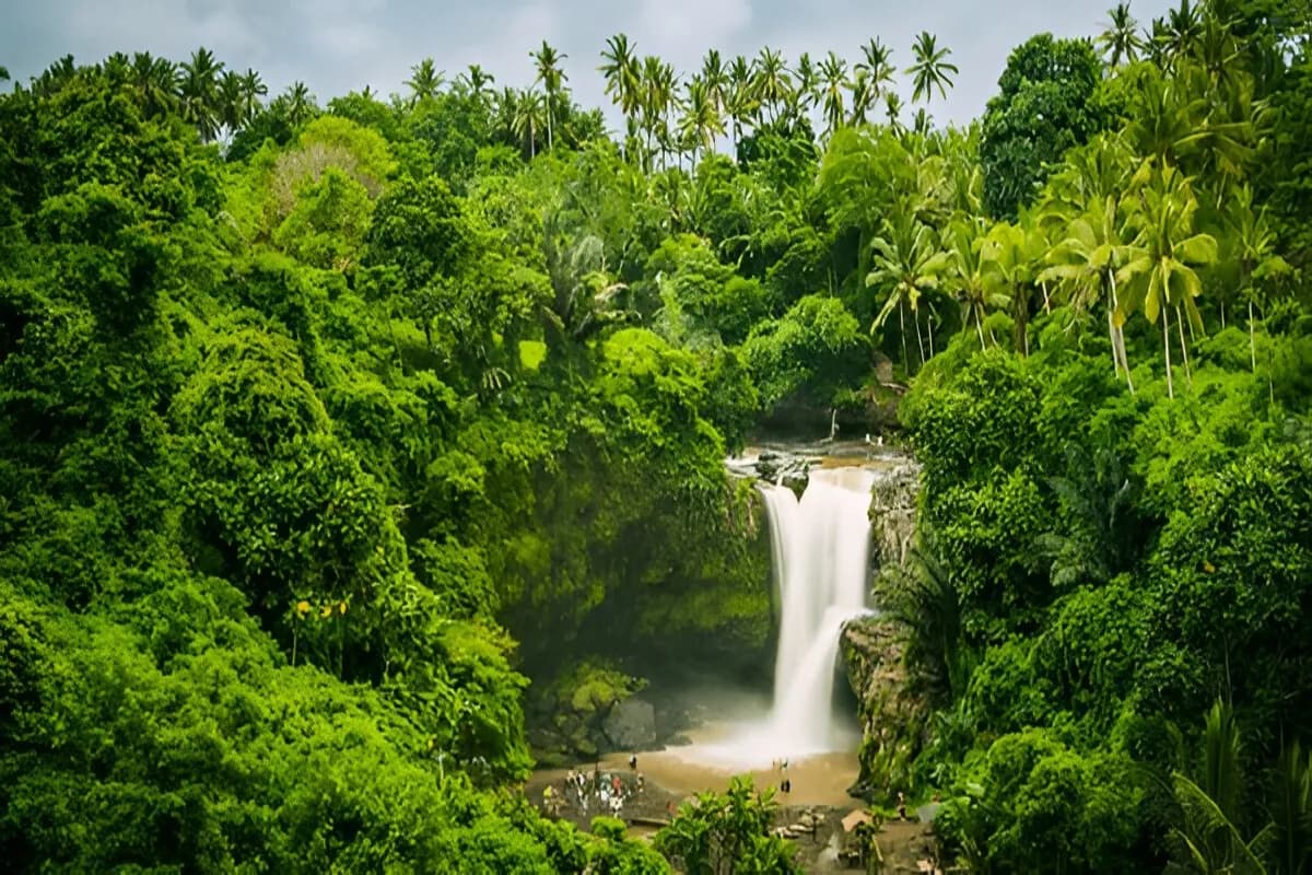 Tegenungan Waterfall