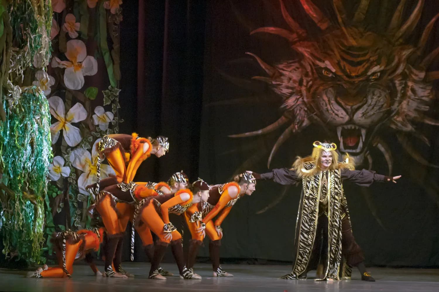 Alcazar Cabaret Show in Pattaya.