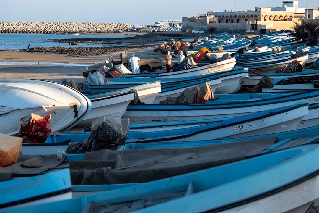 Al Ashkharah Driving Beach