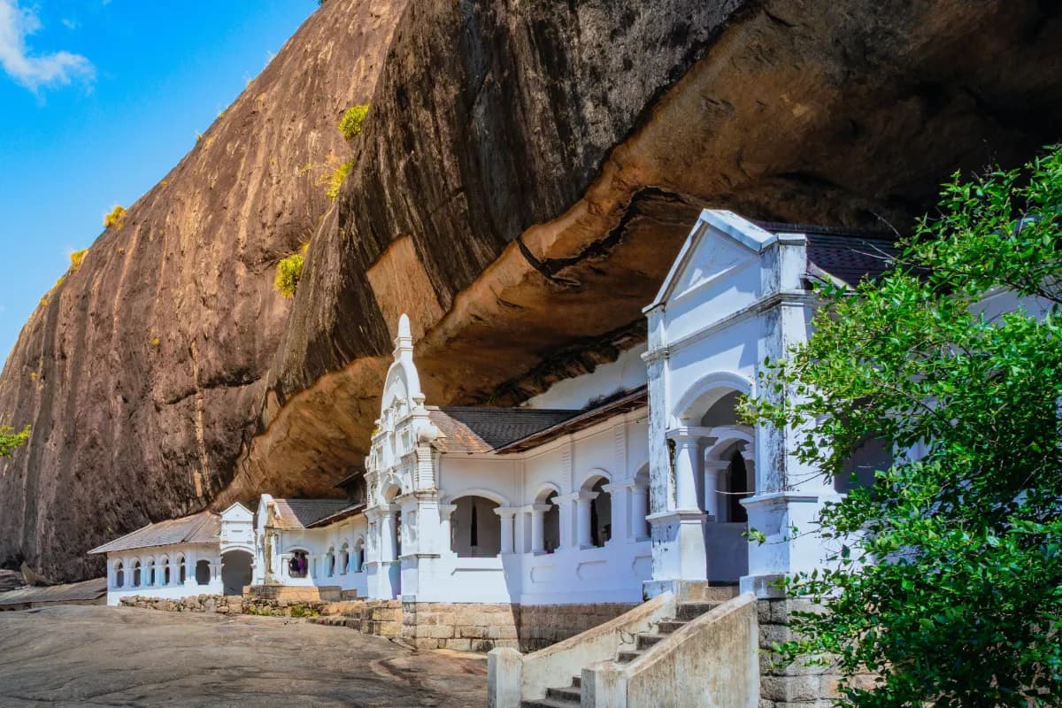 Dambulla Cave temples
