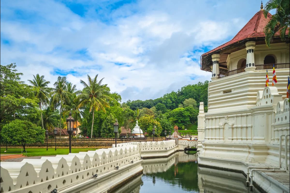 Temple of the Sacred Tooth Relic