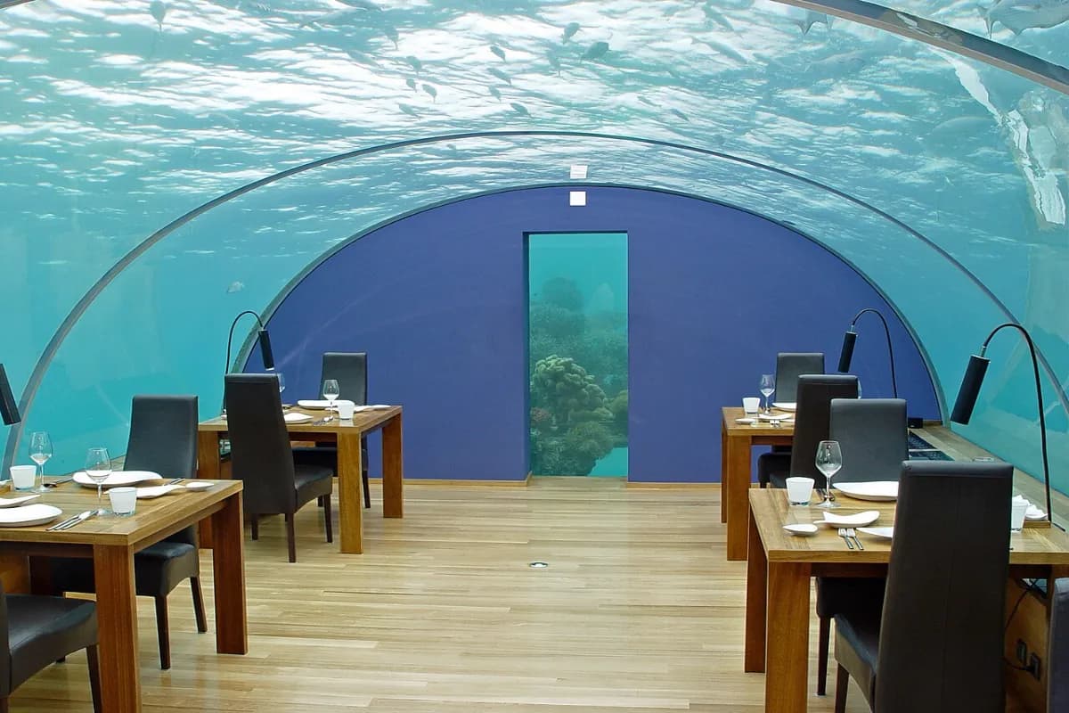 underwater restaurants in the maldives