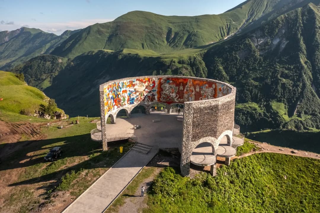 Russia-Georgia Friendship Monument