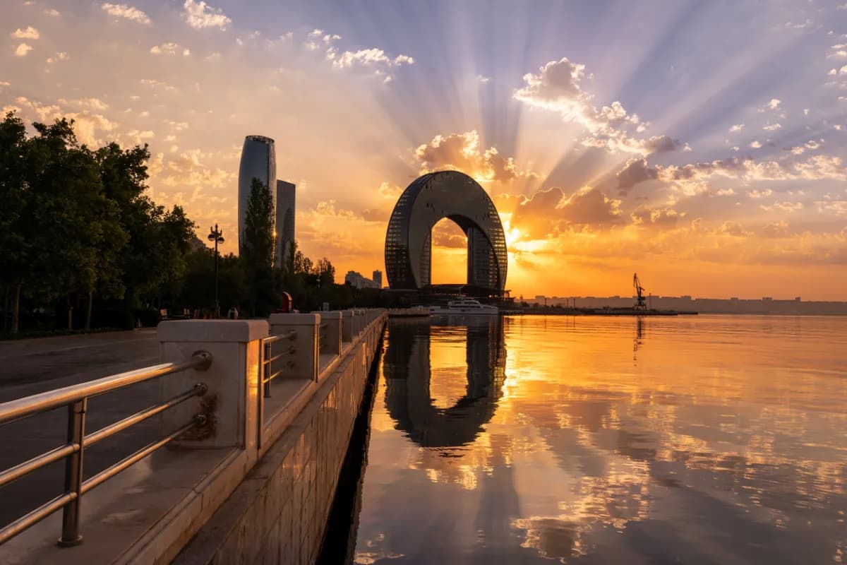 The Crescent Hotel Baku luxury waterfront hotel in Baku known for its striking crescent-shaped architecture, Caspian Sea views, and modern skyline surroundings.