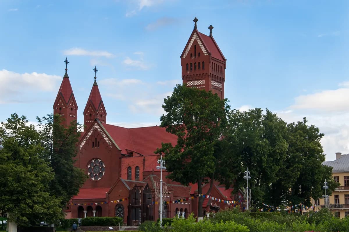 Church of Saints Simon and Helena